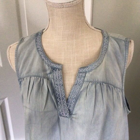 New Direction Top Sleeveless Jean Shirt Demin V Neck Casual Blue Beach Sz L New - Picture 4 of 6